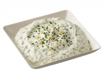 Assiette imagine avec cr�me fra�che ail et fines herbes.jpg